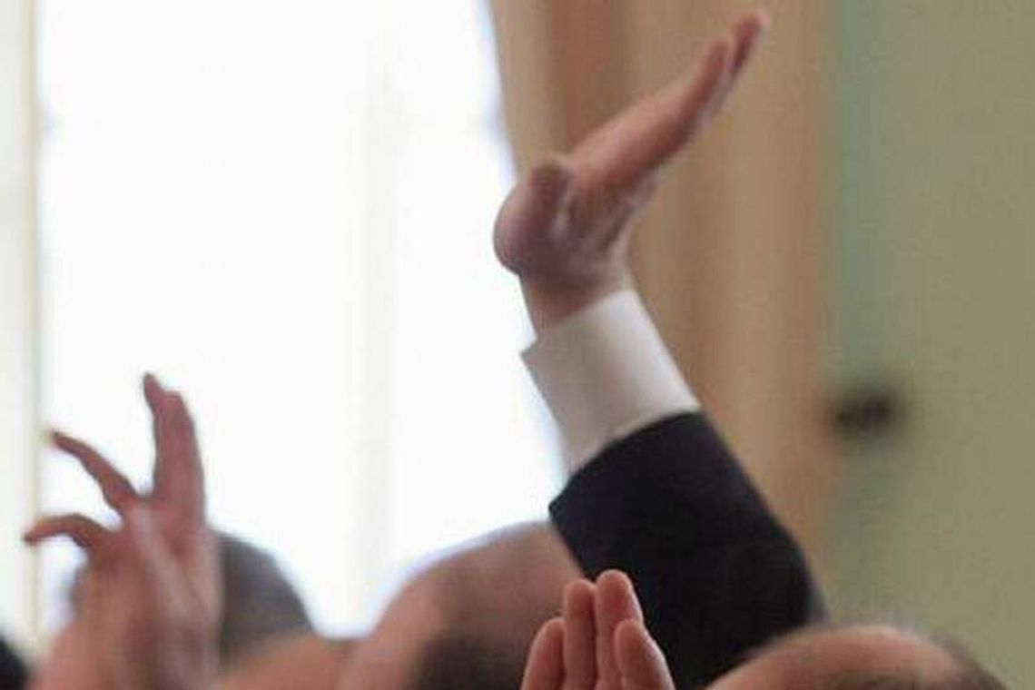 Radny głosował, wziął dietę, ale nie ślubował. Będzie powtórka Radny głosował, wziął dietę, ale nie ślubował. Będzie powtórka