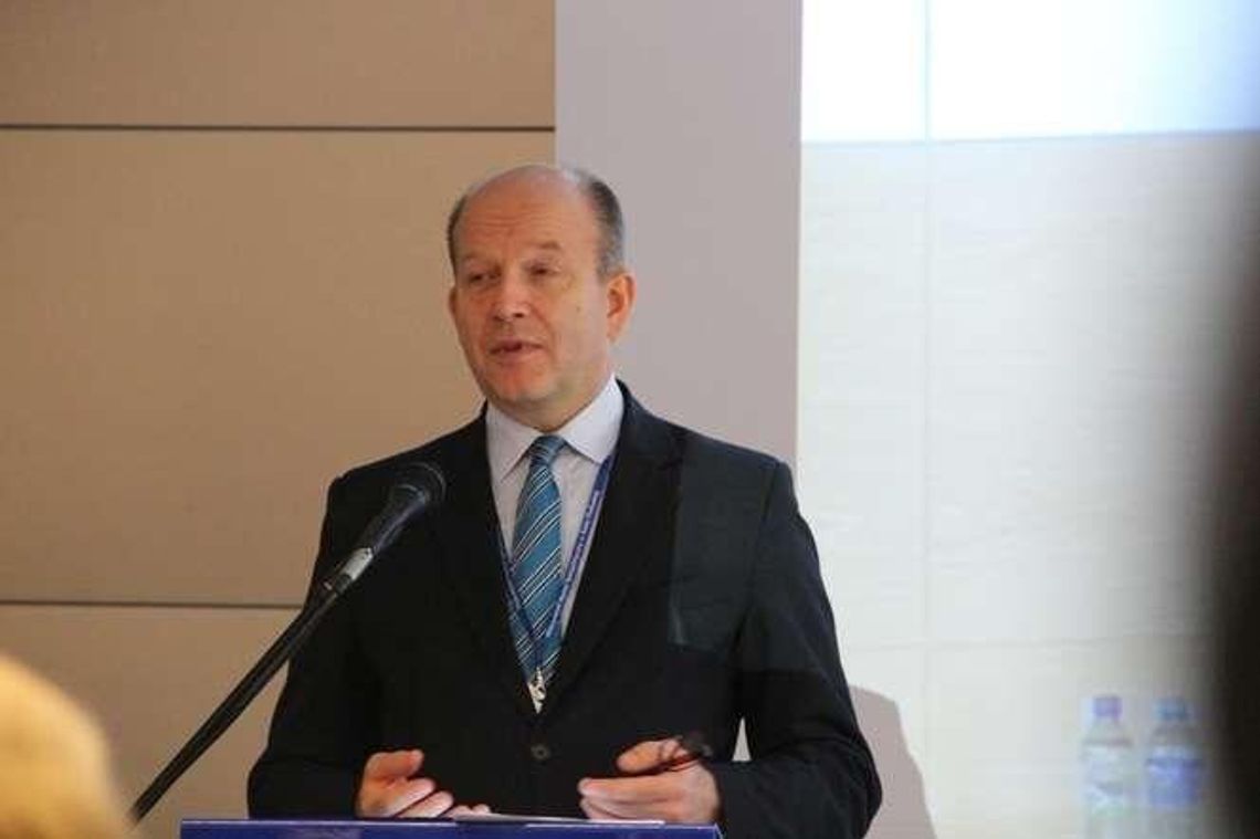 Radziwiłłowie uhonorowani, ale nie obyło się bez "dymu" na sesji