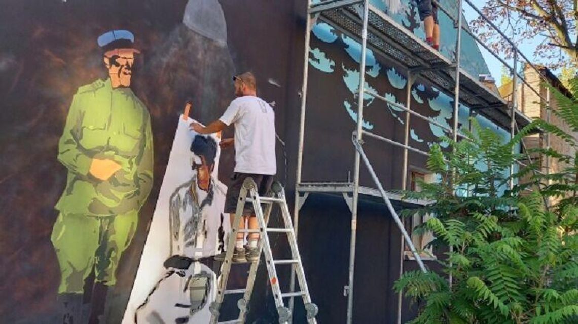 Radzyń Podlaski. Historyczny mural na przyszłym muzeum