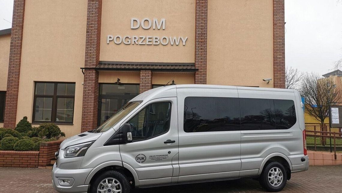 Radzyń Podlaski kupił nowy karawan, bo „odczuwalna jest większa liczba zgonów”