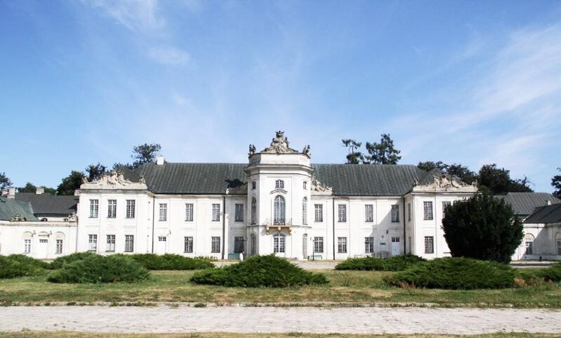 Radzyń Podlaski: Pałac Potockich bierze miasto