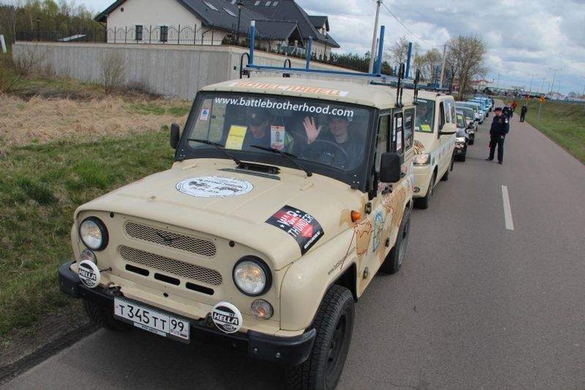 Rajd Drogami Chwały: Rosjanie wjechali do Polski. Jadą do Niemiec