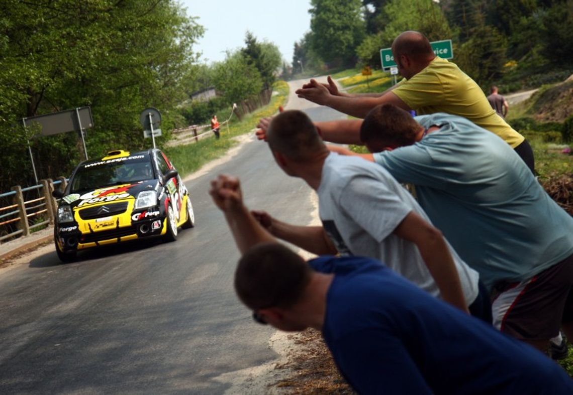 Rajd Nadwiślański. Mistrzowie kierownicy w Puławach (zdjęcia) Rajd Nadwiślański. Mistrzowie kierownicy w Puławach (zdjęcia)