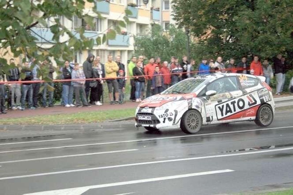 Rajd Nadwiślański: Rajdowcy ścigali się w Puławach (zdjęcia)