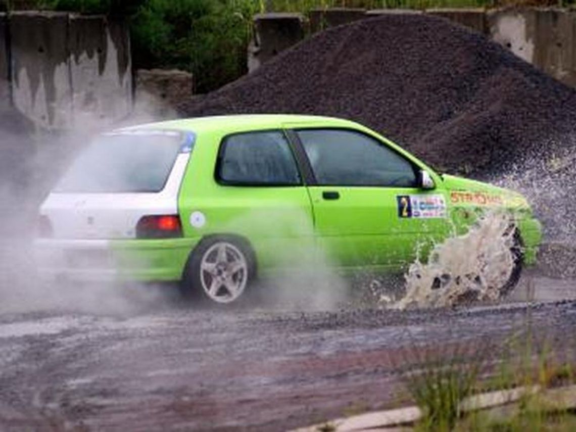 Rajd samochodowy w niedzielę w Kraśniku Rajd samochodowy w niedzielę w Kraśniku