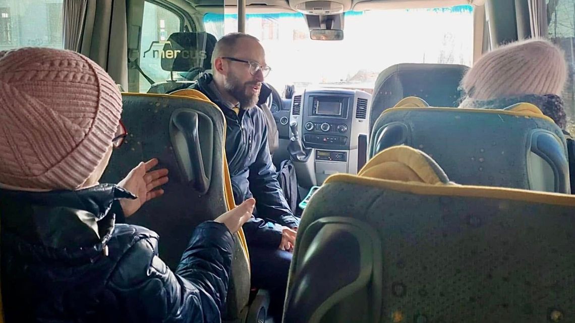 "Ranczobus" na stację PKP potrzebny, ale pasażerów wciąż niewielu "Ranczobus" na stację PKP potrzebny, ale pasażerów wciąż niewielu