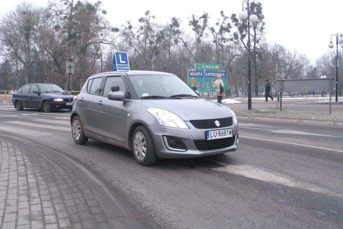 Ranking szkół jazdy w Chełmie: Gdzie szkolą najlepiej?