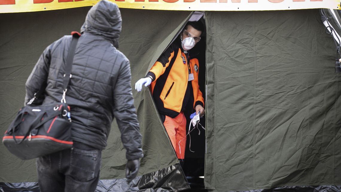 Raport o zachorowaniach w Polsce. W Poznaniu zmarły cztery osoby zakażone koronawirusem Raport o zachorowaniach w Polsce. W Poznaniu zmarły cztery osoby zakażone koronawirusem