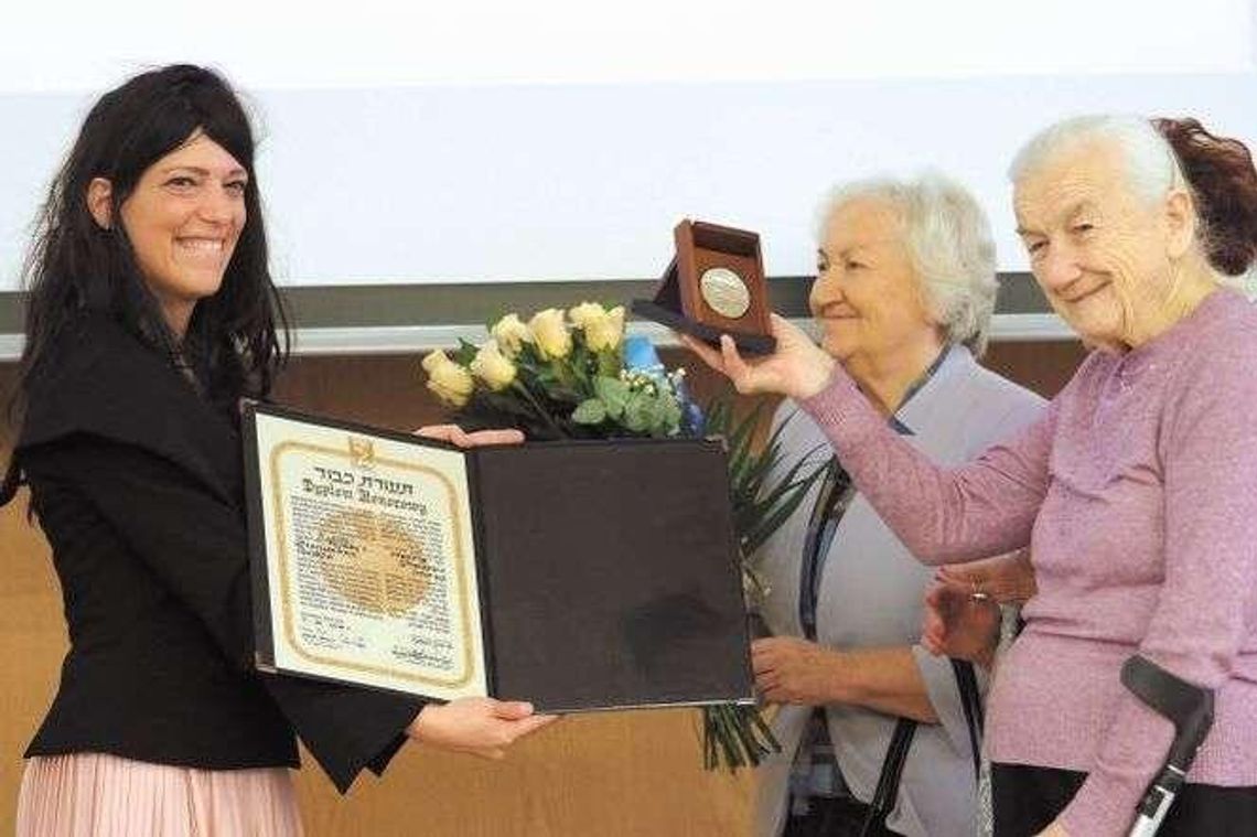 Ratowali innych, chociaż mogli stracić życie. Dzisiaj odebrali medale [zdjęcia]