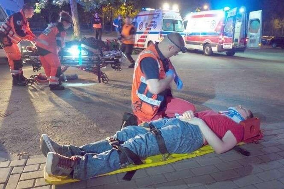 Ratownictwo będzie tylko publiczne? Taki pomysł ma ministerstwo. "To cofnie nas do socjalizmu!" Ratownictwo będzie tylko publiczne? Taki pomysł ma ministerstwo. "To cofnie nas do socjalizmu!"