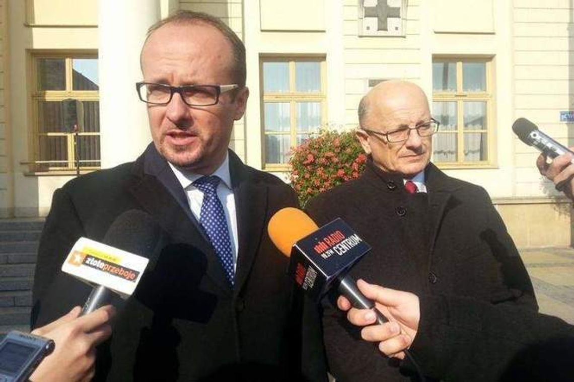 Ratusz broni przewodniczącego Rady Miasta. PiS zarzuca mu łamanie prawa Ratusz broni przewodniczącego Rady Miasta. PiS zarzuca mu łamanie prawa