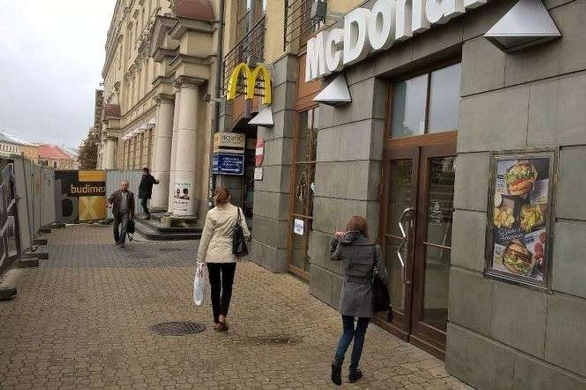 Ratusz ogłosił: Brak dojścia McDonald's. Restauracja zaprzecza Ratusz ogłosił: Brak dojścia McDonald's. Restauracja zaprzecza