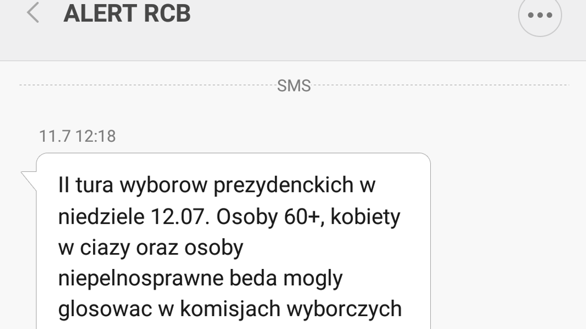 RCB rozsyła sms-y o ułatwieniach podczas wyborów. Internauci zaskoczeni