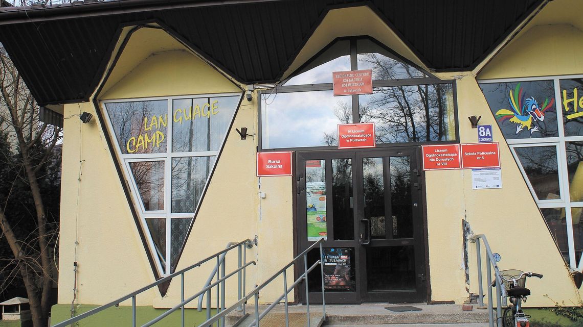 RCKU w Puławach ma problem z rekrutacją. Dyrektor obarcza winą urzędników