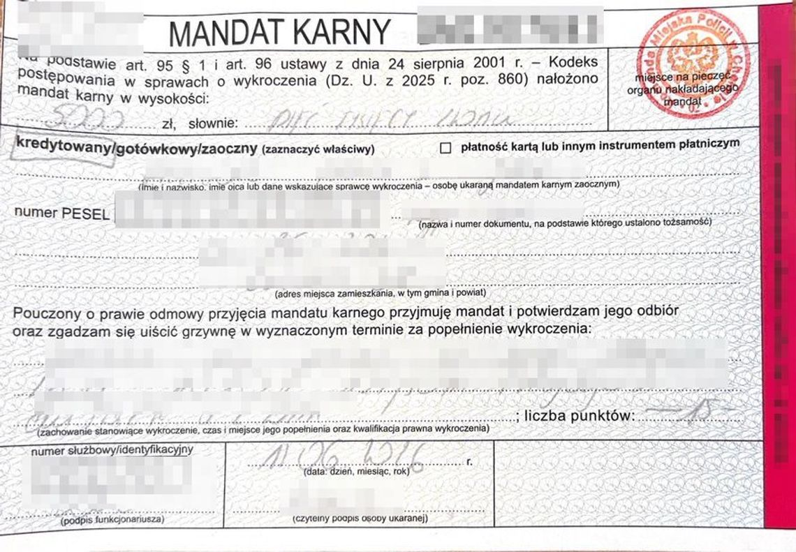 Recydywista z ciężką nogą zatrzymany przez policję. Seat pędził przez miasto 127 km/h Mandat policja Chełm