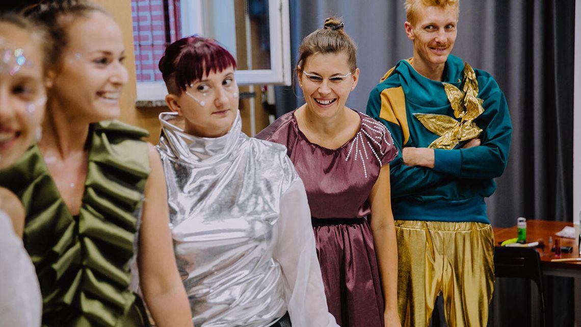 Recykling i numerologia. Pokaz mody w DDK Czuby Południowe