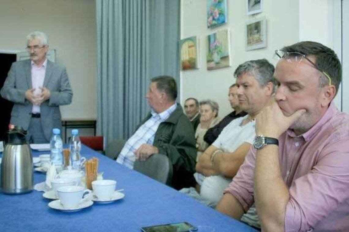 Referendum niezgody w gm. Końskowola. "Urząd Gminy i pan wójt wbijają mieszkańcom nóż w plecy"