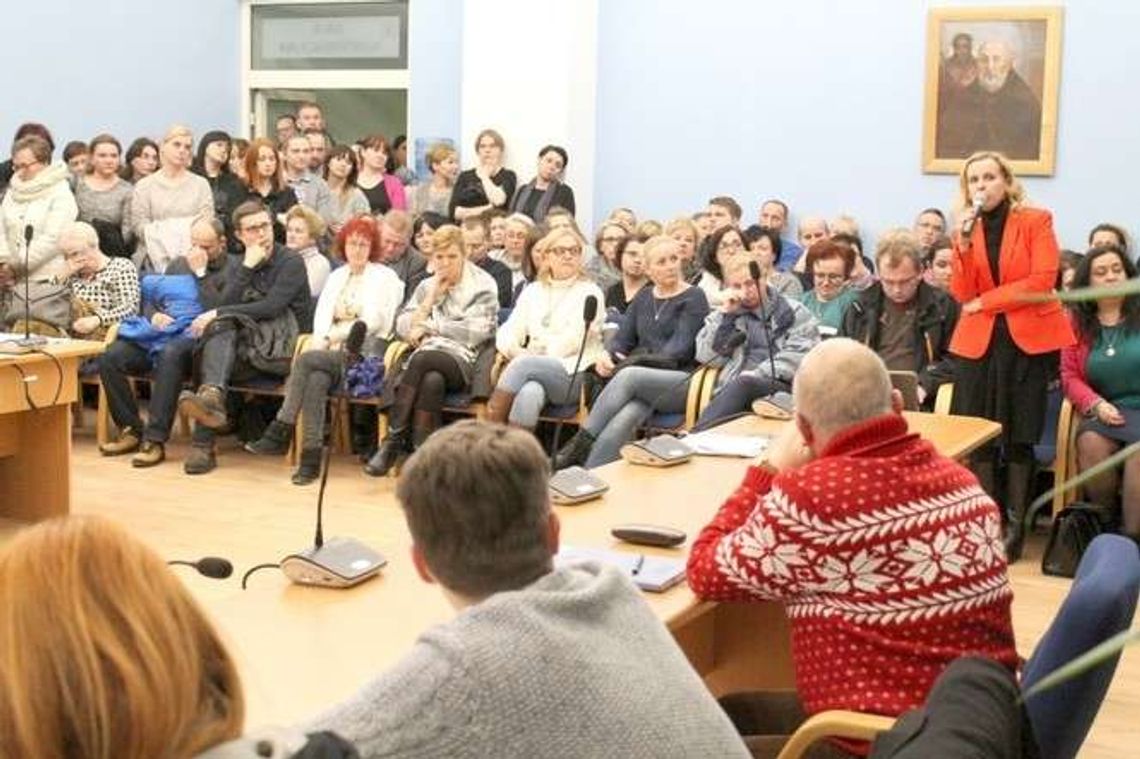 Reforma edukacji w Puławach. Przeciąganie klas między szkołami