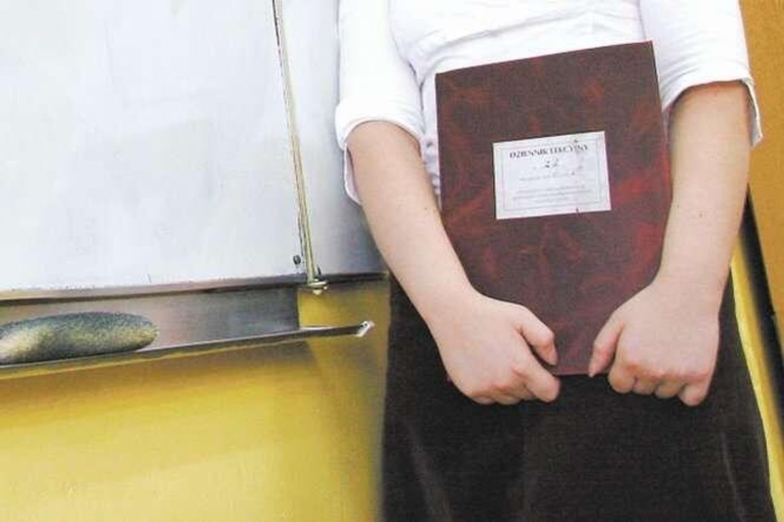 Reforma oświaty. Dla MEN sukces, dla ZNP dramat. Ilu nauczycieli straciło pracę?