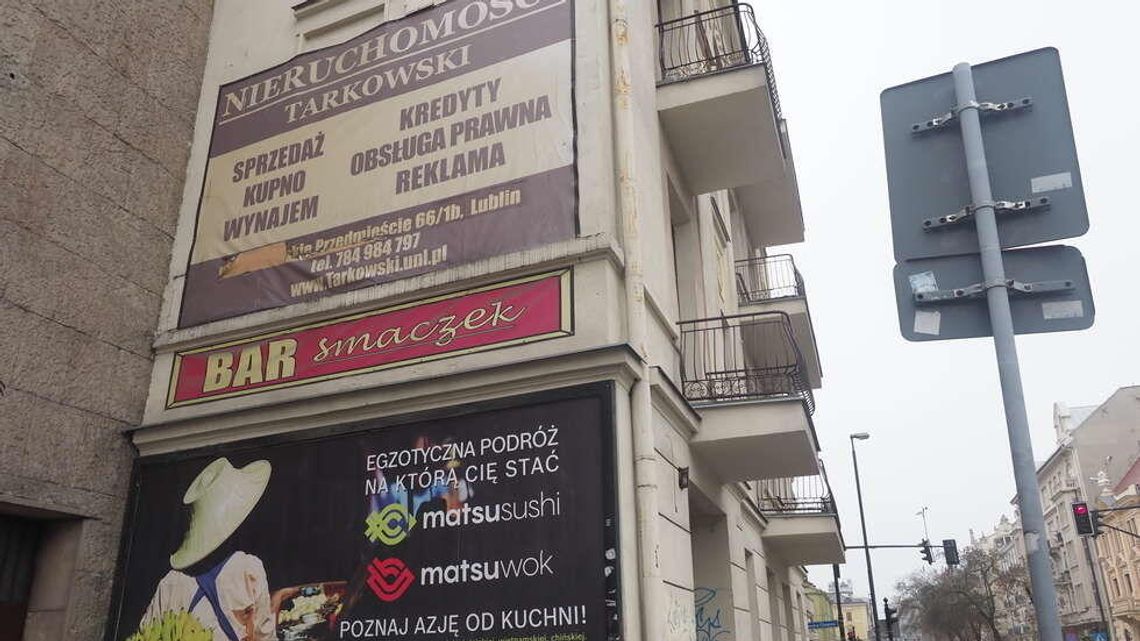 Reklamowa miotła w Lublinie jednak nieprędko zacznie sprzątanie