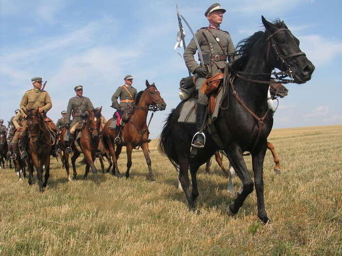 Rekonstrukcja historyczna Bitwy pod Komarowem [zdjęcia]