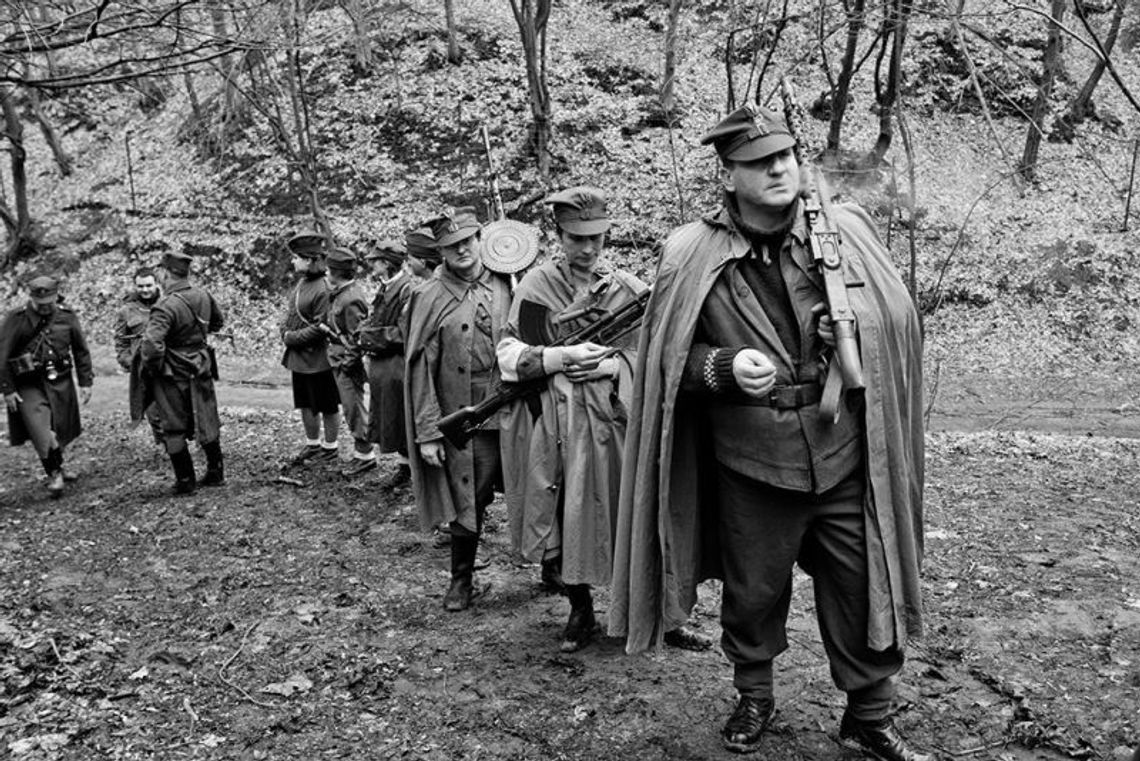 Rekonstrukcja śladami Zaporczyków. Rozbroją posterunek MO w Bełżycach