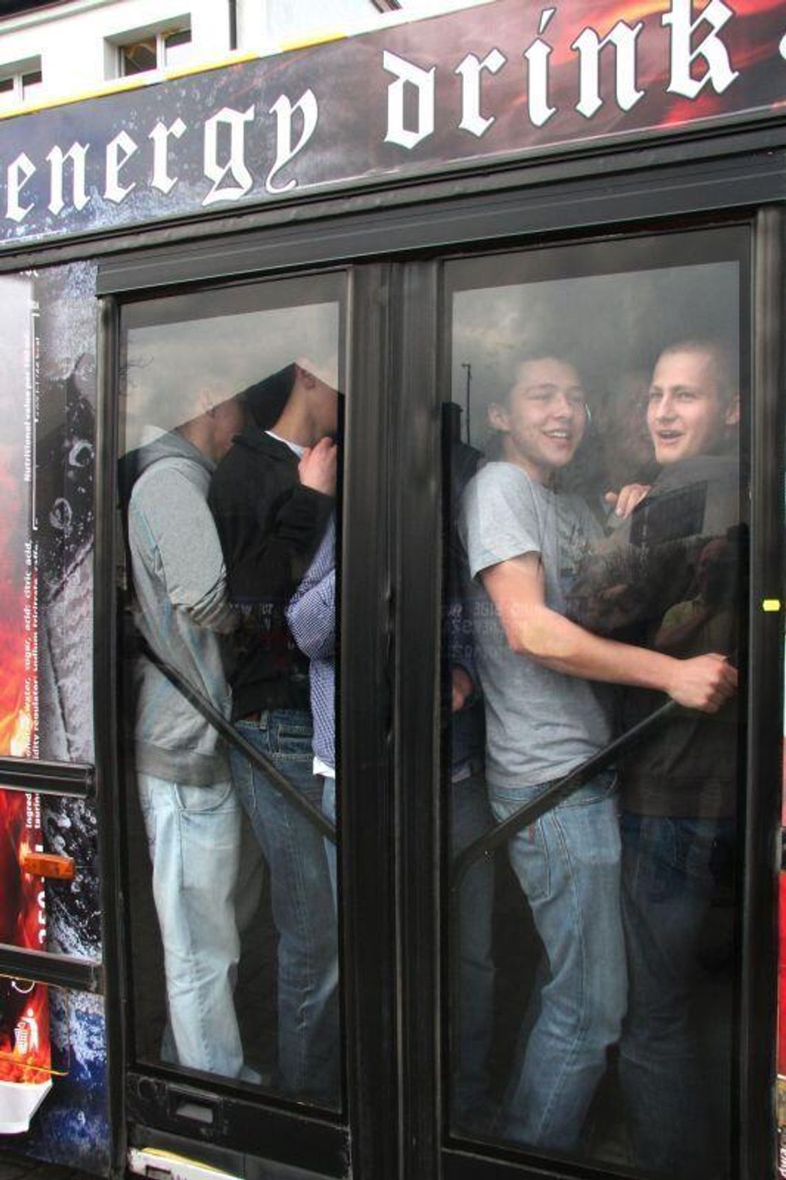 Rekord Guinnesa: 246 osób w miejskim autobusie