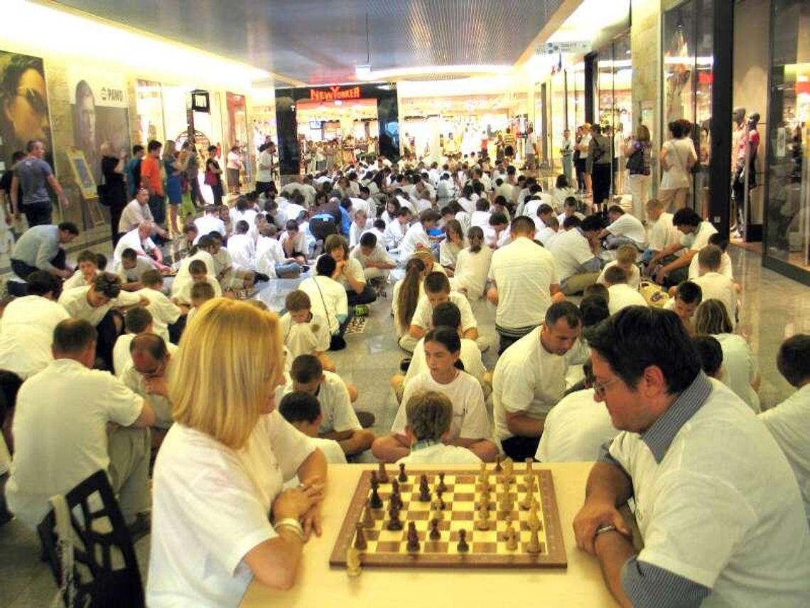 Rekord ma paść przy szachowych planszach