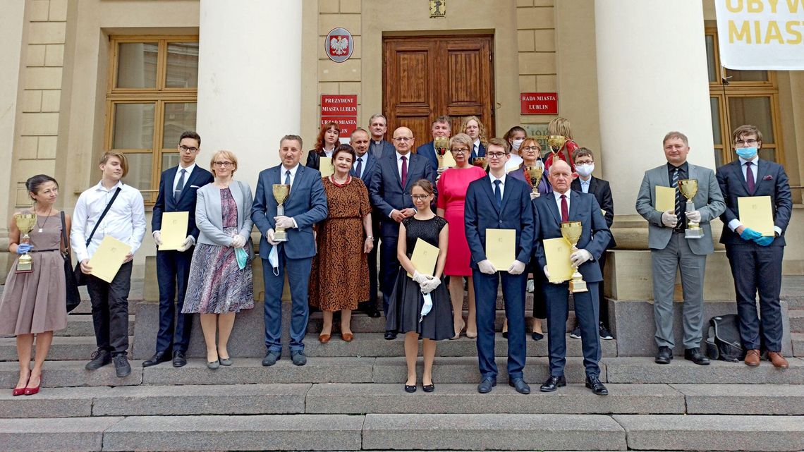 Rekordzista dostanie 4 500 zł. Które szkoły w Lublinie wykształciły najwięcej laureatów konkursów?