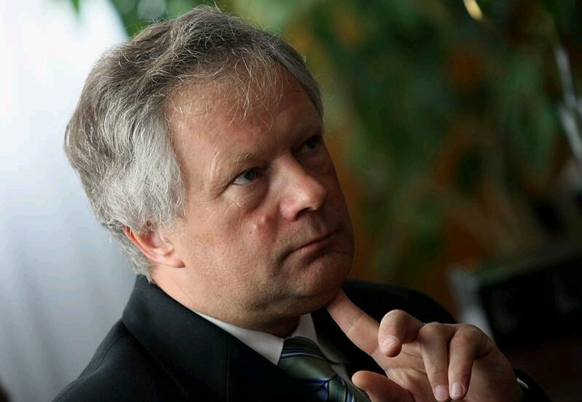 Rektor odwołał konferencję z udziałem Ludwika Dorna na UMCS Rektor odwołał konferencję z udziałem Ludwika Dorna na UMCS