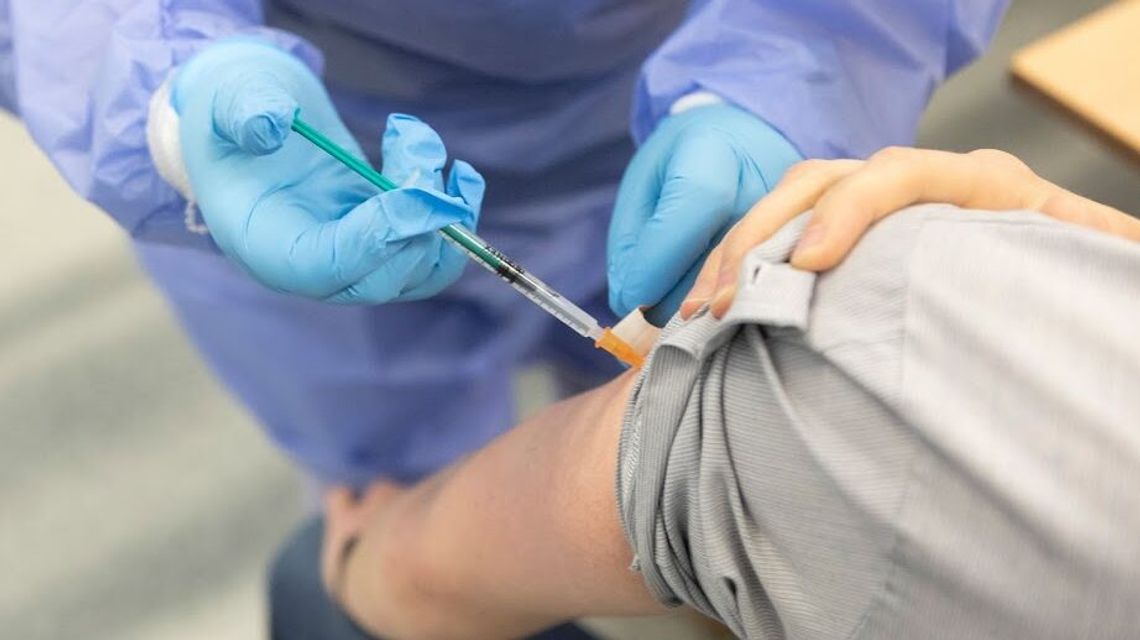 Rektor Uniwersytetu Śląskiego: Miejsca w akademikach tylko dla zaszczepionych Rektor Uniwersytetu Śląskiego: Miejsca w akademikach tylko dla zaszczepionych