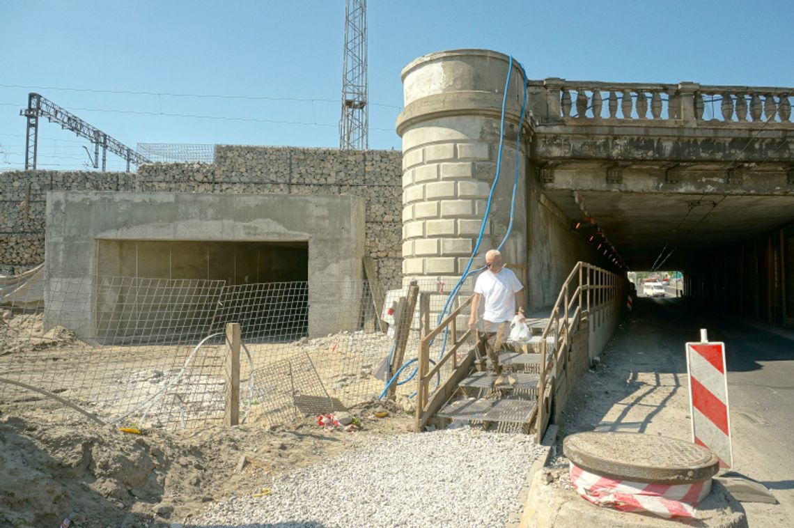 Remont dłuższy niż wiadukt nad Kunickiego