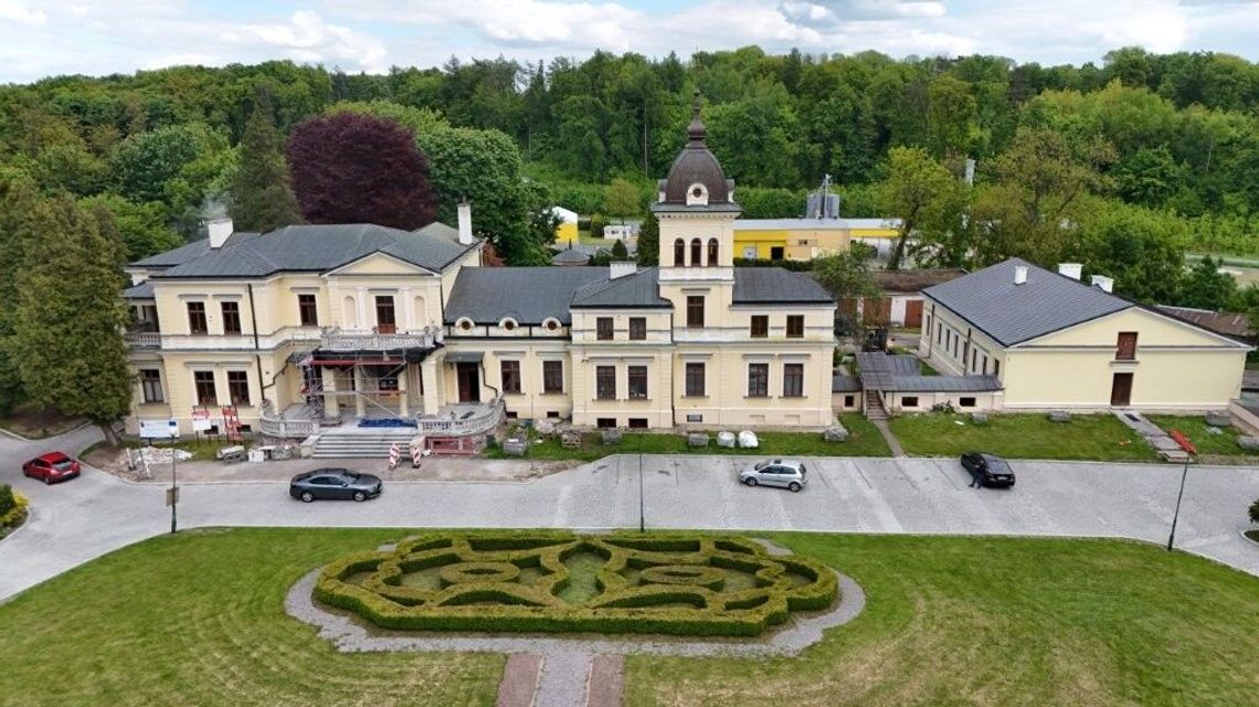 Remont i konserwacja Zespołu pałacowo-parkowego w Kluczkowicach Remont i konserwacja Zespołu pałacowo-parkowego w Kluczkowicach