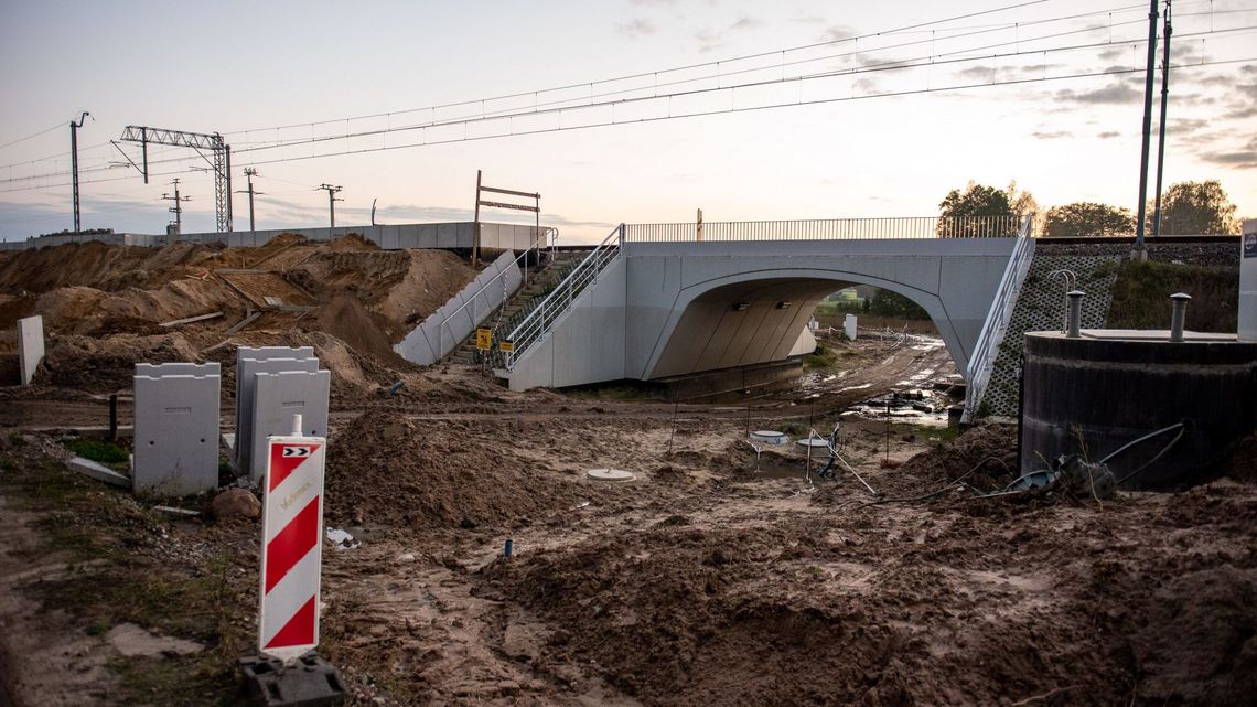 Remont linii kolejowej Lublin  - Warszawa. Co się dzieje po mazowieckiej stronie?