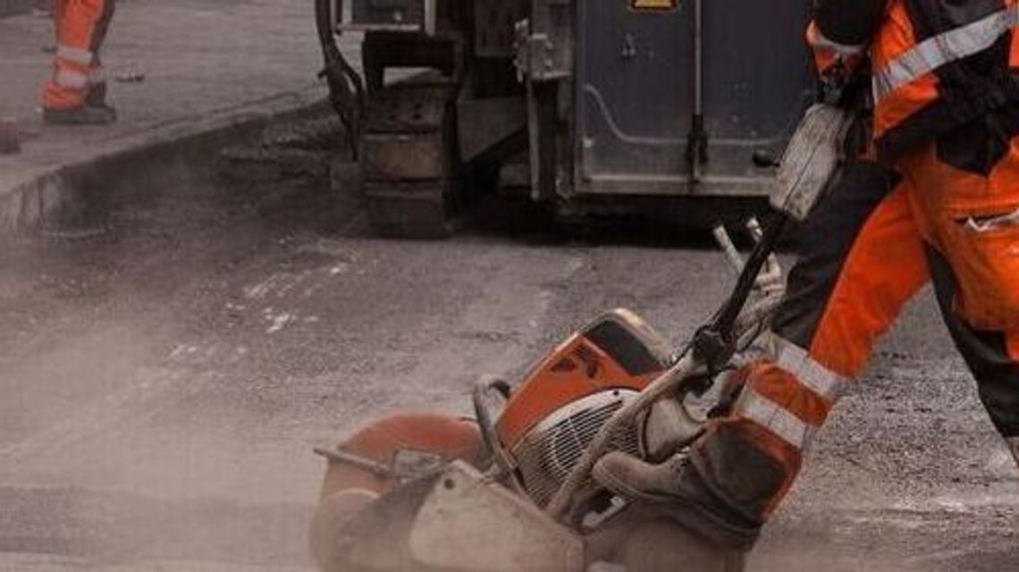 Remont nawierzchni na DK2. Wahadło niedaleko Styrzyńca Remont nawierzchni na DK2. Wahadło niedaleko Styrzyńca