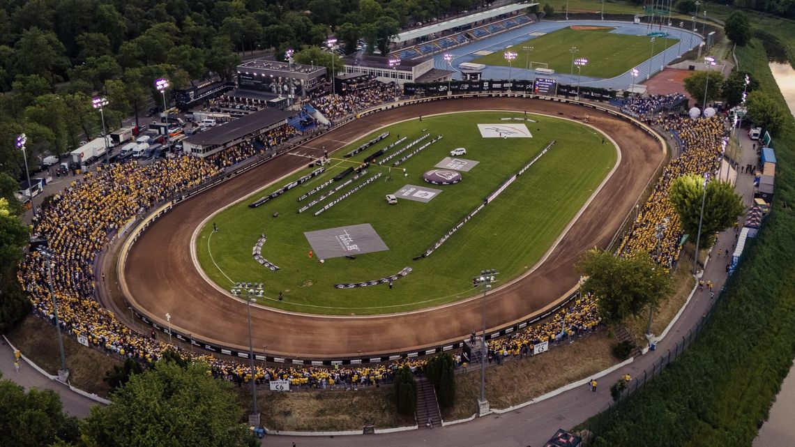 Remont stadionu przy Z5. Miasto zdradza szczegóły Remont stadionu przy Z5. Miasto zdradza szczegóły