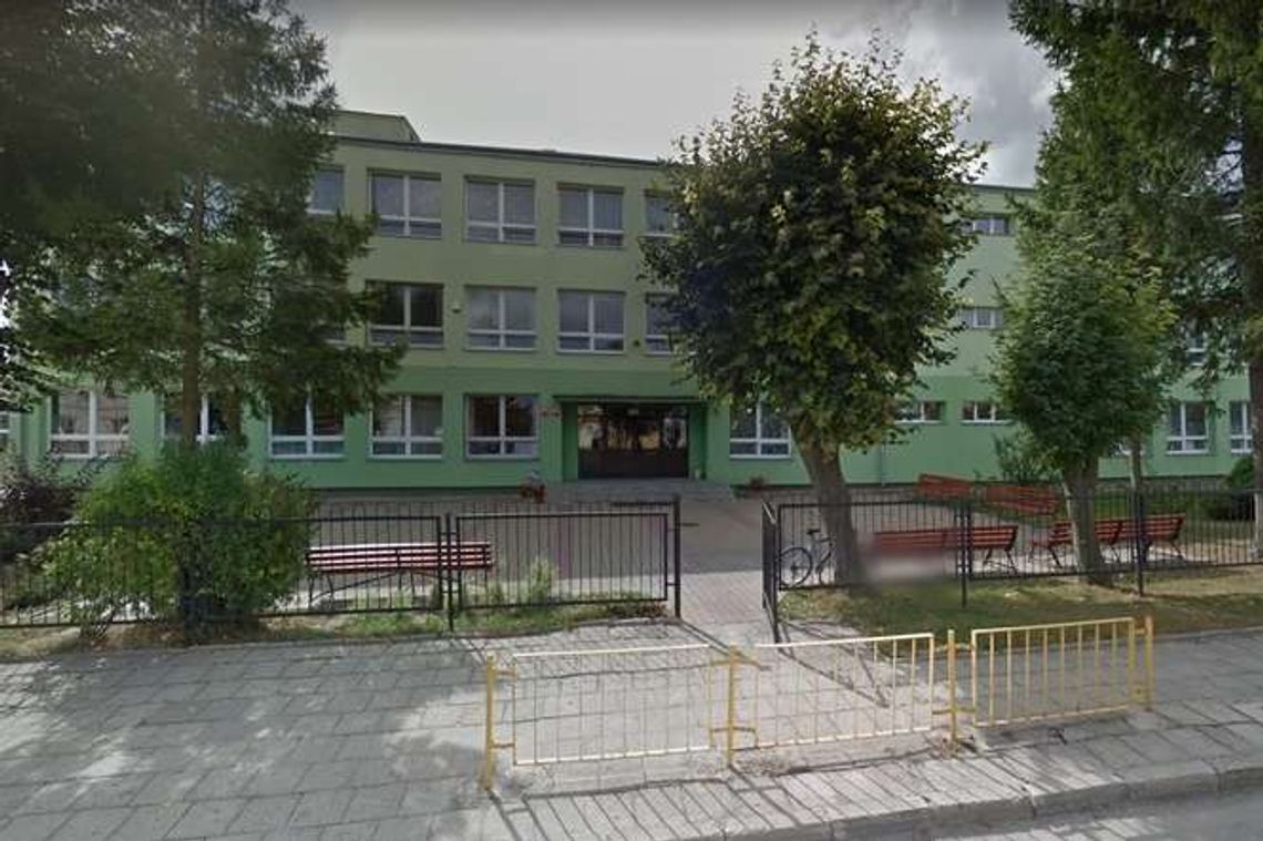 Remont Szkoły Podstawowej w Piaskach. Jest problemy ze znalezieniem wykonawcy Remont Szkoły Podstawowej w Piaskach. Jest problemy ze znalezieniem wykonawcy