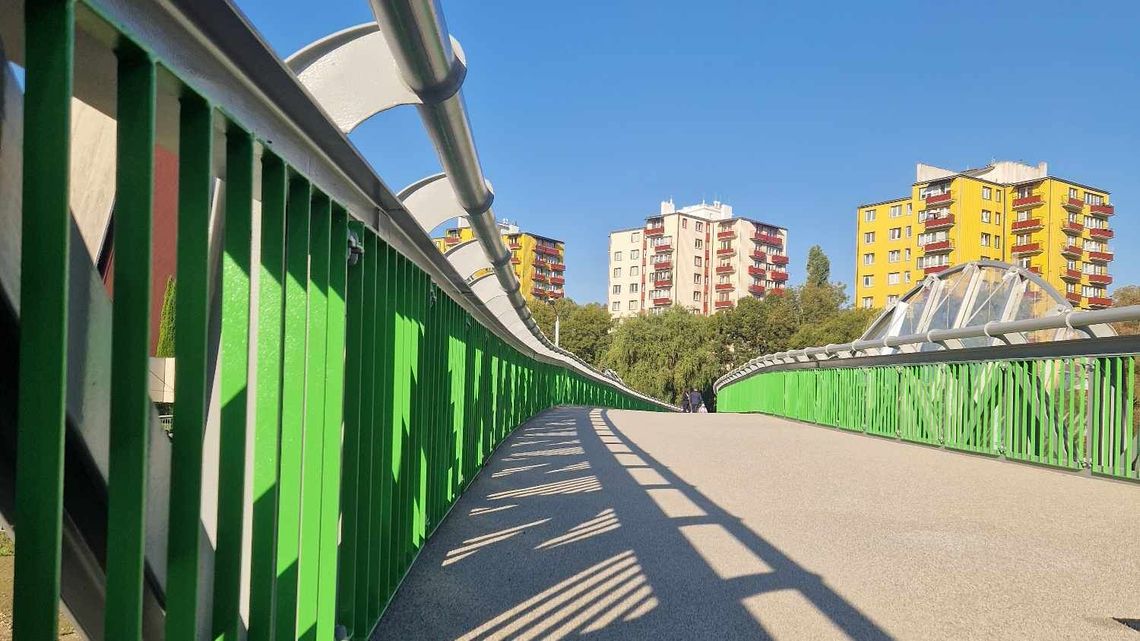 Remont trwał 9 miesięcy. Od dziś kładka na Filaretów otwarta Remont trwał 9 miesięcy. Od dziś kładka na Filaretów otwarta