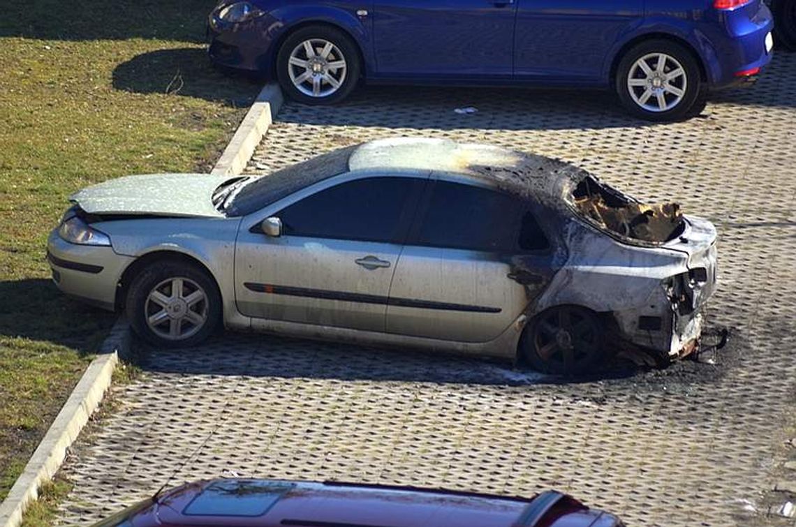 Renault spłonęło. Wadliwa instalacja gazowa? Renault spłonęło. Wadliwa instalacja gazowa?