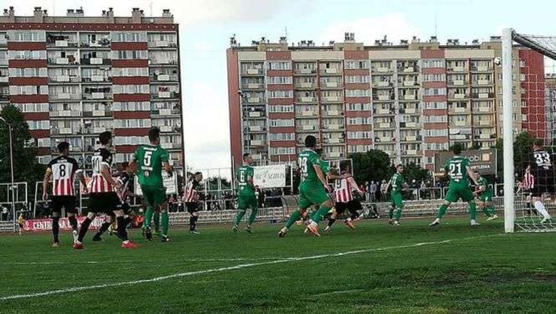 Resovia – Chełmianka 0:0. Powalczyli z liderem