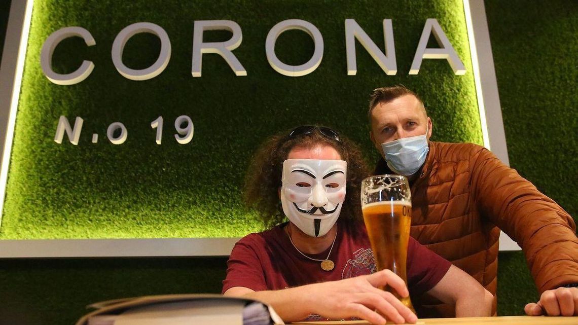 Restauracja Corona No. 19 już działa w Lublinie. "Szczepionki dostępne w restauracji" [zdjęcia]