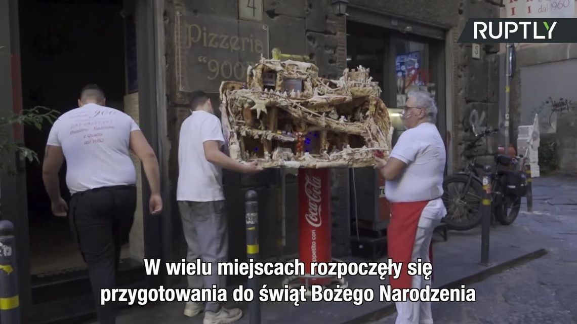 Restauracja z Neapolu przygotowała szopkę z pizzy. W niej centrum testowe na koronawirusa