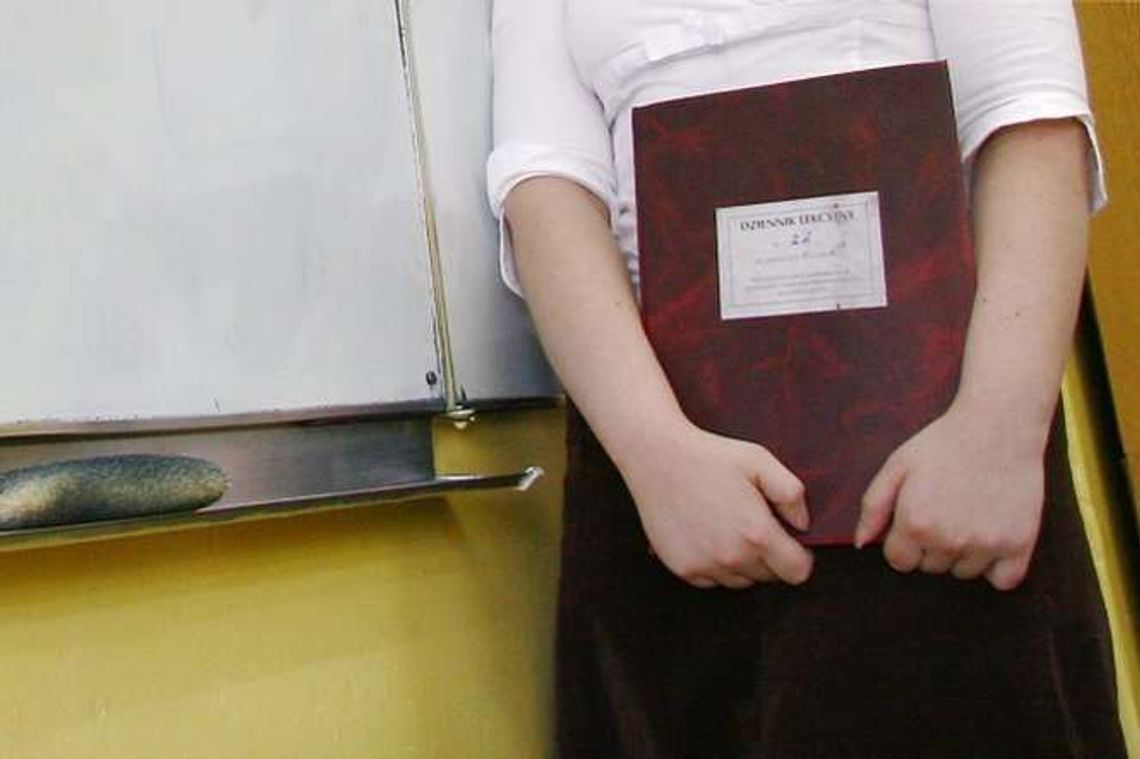 Rewolucja, koniec gimnazjów i więcej historii