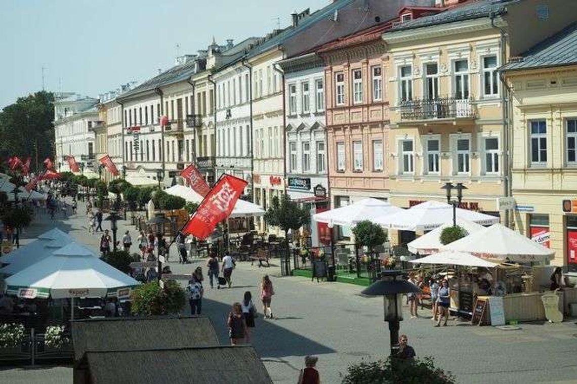 Rewolucja na deptaku, zmiany koło Bramy Krakowskiej. Przetarg na przebudowę ogłoszony Rewolucja na deptaku, zmiany koło Bramy Krakowskiej. Przetarg na przebudowę ogłoszony