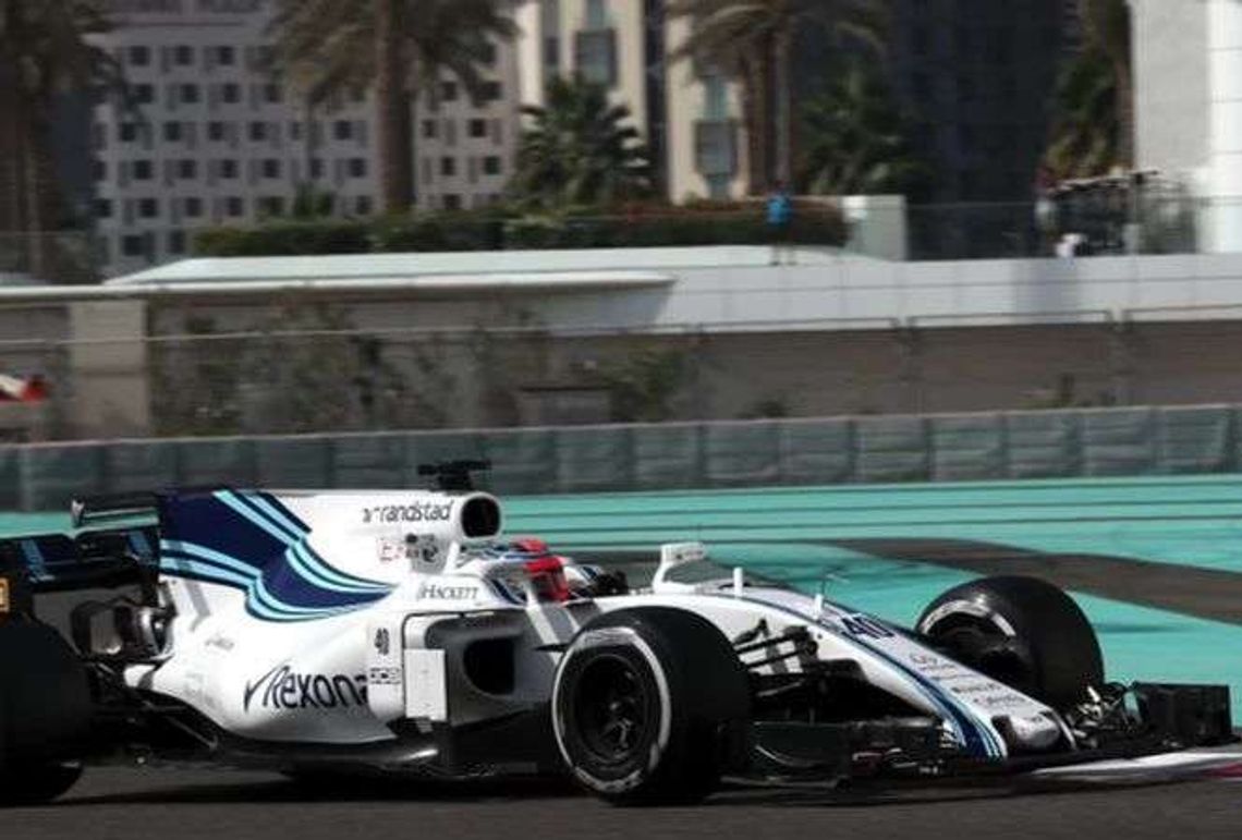 Robert Kubica testuje bolid Williamsa na torze w Abu Zabi (wideo)