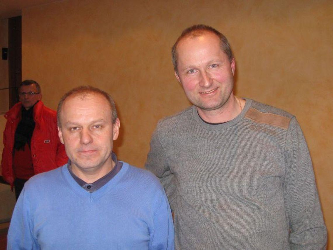 Robert Szabla i Piotr Niespodziewany wygrali turniej brydżowy na maksy