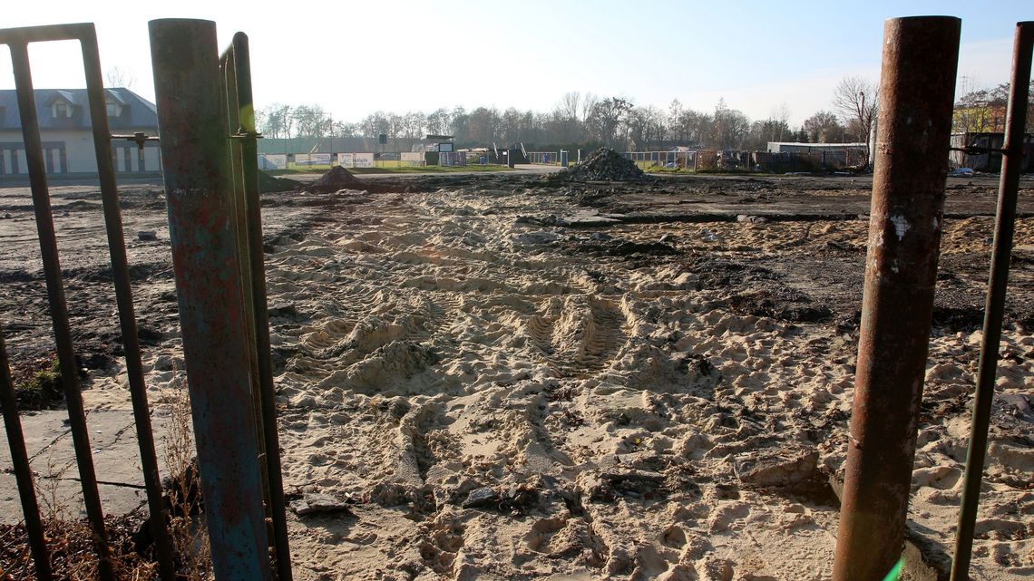 Robią miejsce pod nowy park handlowy. Kiedy zrobimy tu zakupy? Robią miejsce pod nowy park handlowy. Kiedy zrobimy tu zakupy?