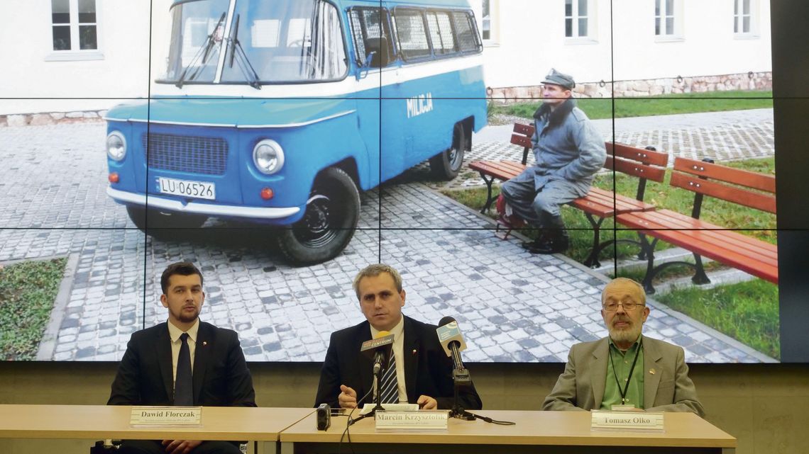 Rocznica stanu wojennego w woj. lubelskim. Symboliczna rekonstrukcja pacyfikacji strajku Rocznica stanu wojennego w woj. lubelskim. Symboliczna rekonstrukcja pacyfikacji strajku