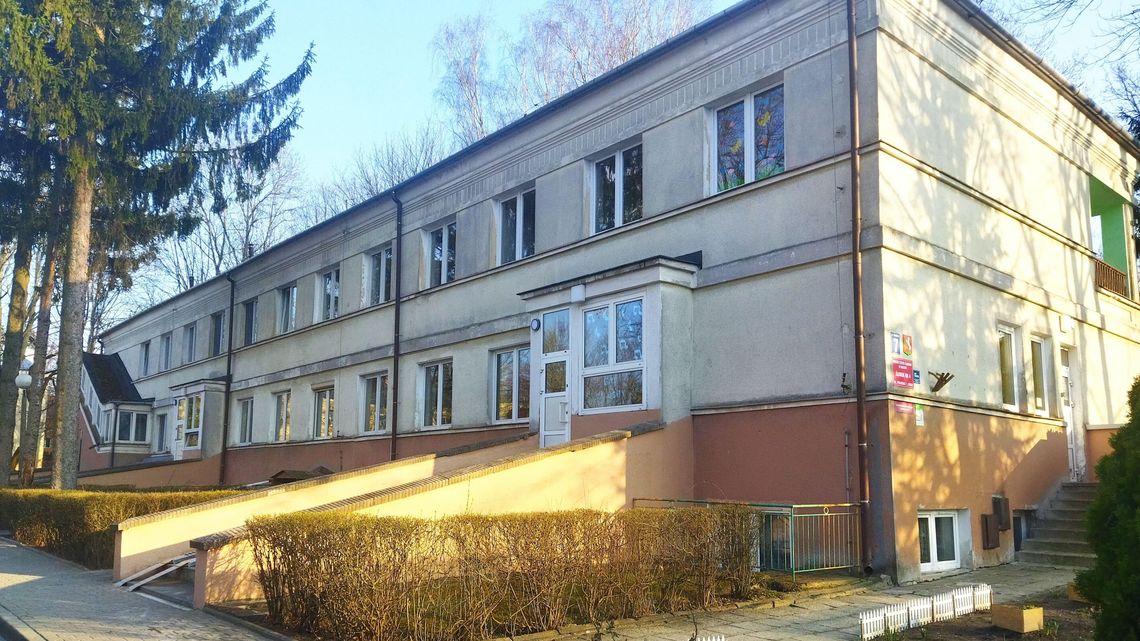 Rodzice walczą o plac zabaw dla dzieci. Dlaczego ich żłobek nie dostał dofinansowania?