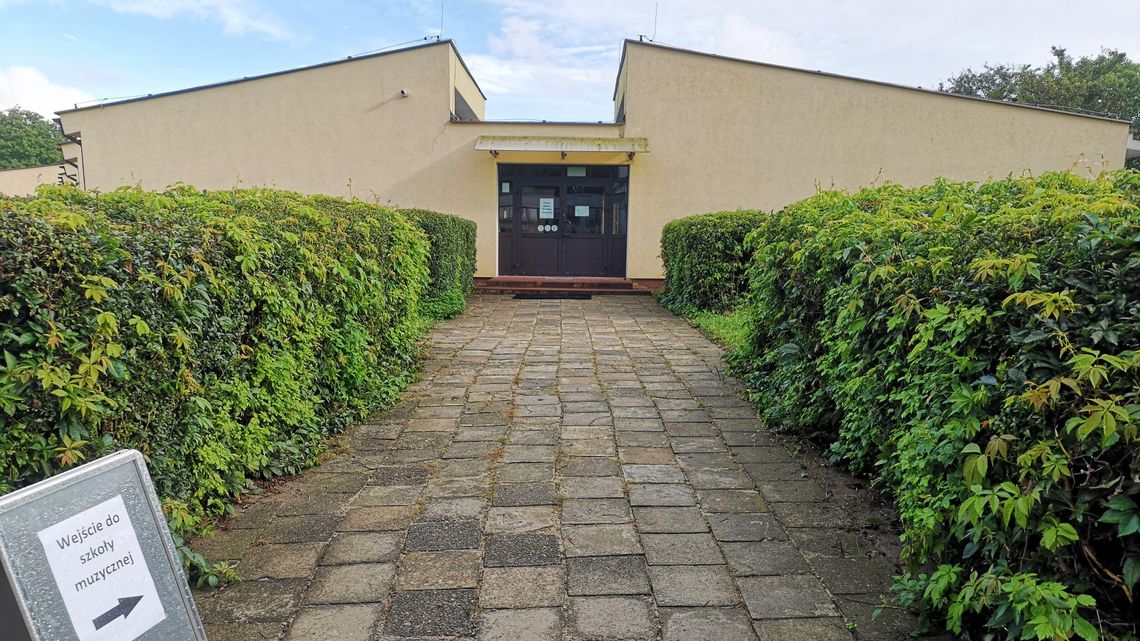 Rodzice zaskoczeni tuż przed pierwszym dzwonkiem. Szkoła w Lublinie jednak ze zdalnymi lekcjami